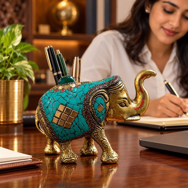 Metal & Inlay Chips Elephant, shown in use