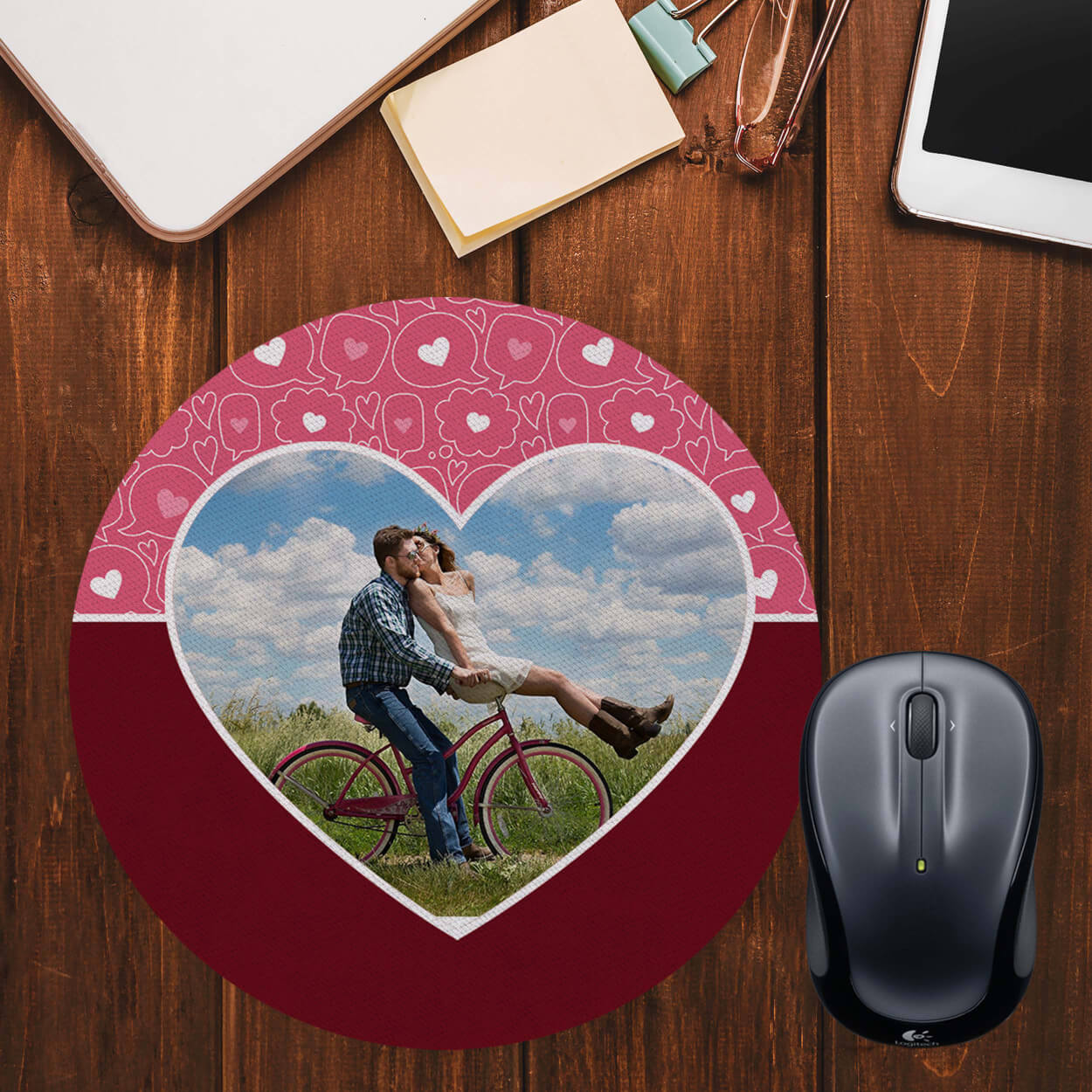 Pink Hearts Photo Mouse Pad (Round)